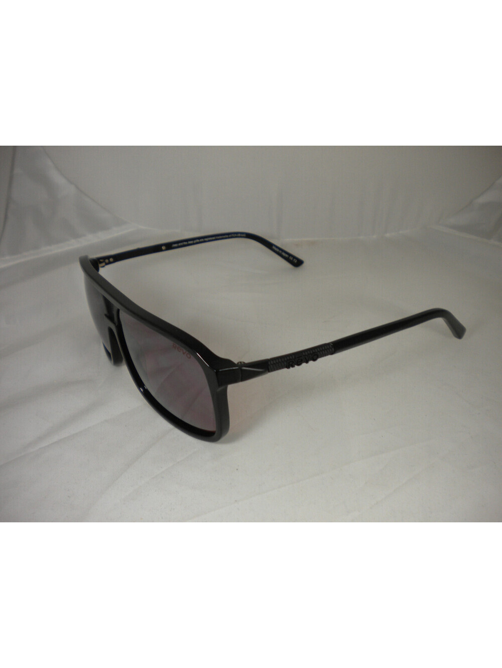 Revo Men's Sunglasses RE 1165 02 Desert Black Drive